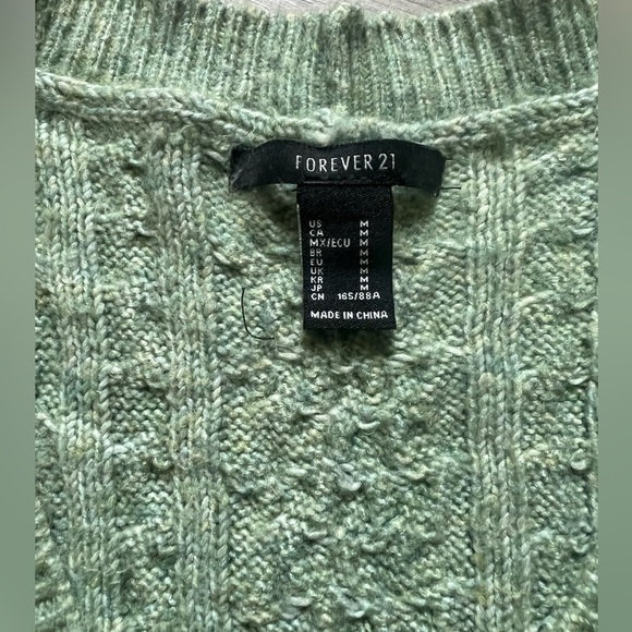 Forever 21 Seafoam Sage Green Cable Knit Sleeveless Sweater Vest w Side Vent. M - Picture 10 of 14